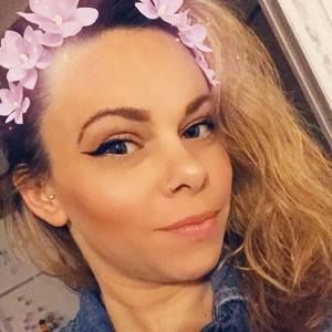 Meet your Posher, Candace